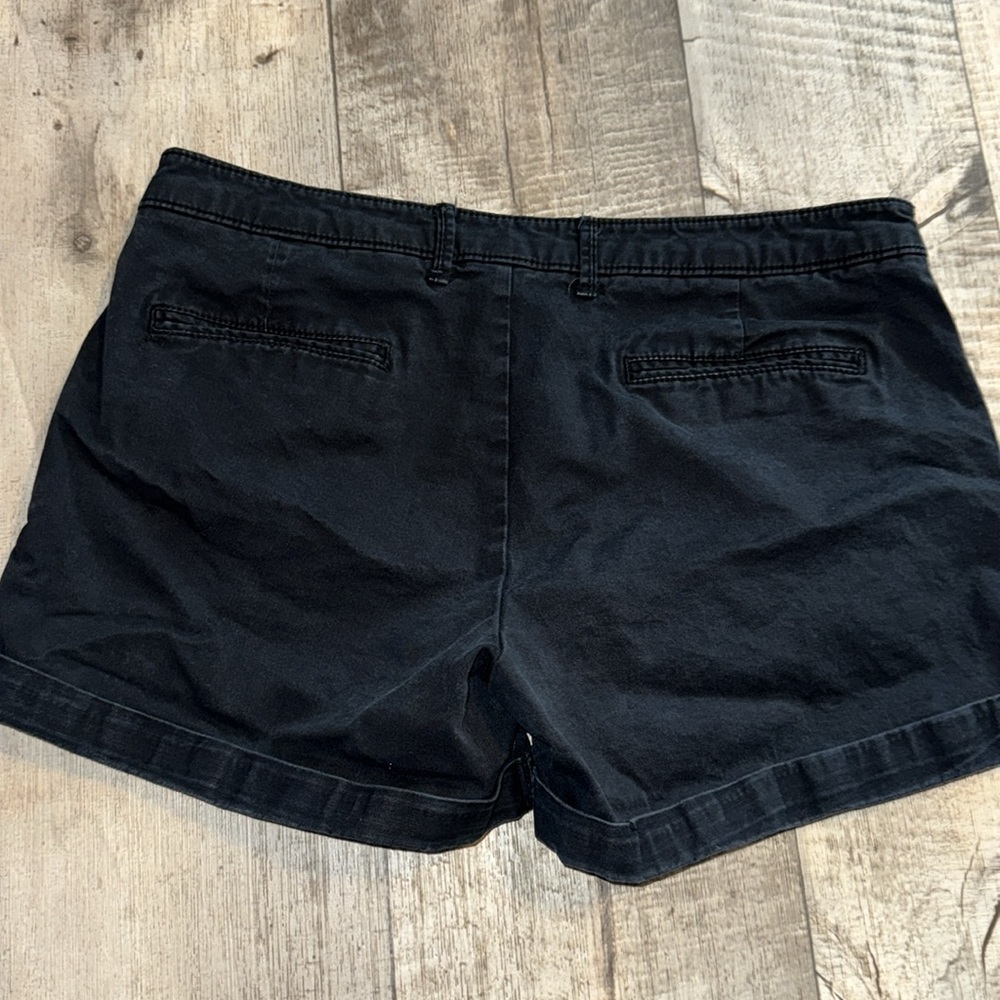 Khakis by GAP- size 8 - Picture 4 of 10